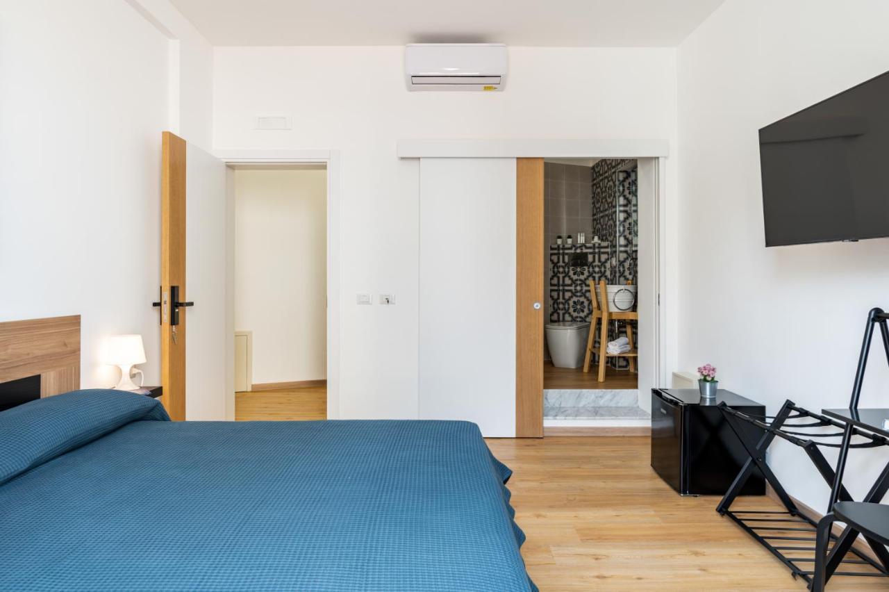 Catania Central Guest House - Rooms With Balcony Exterior photo